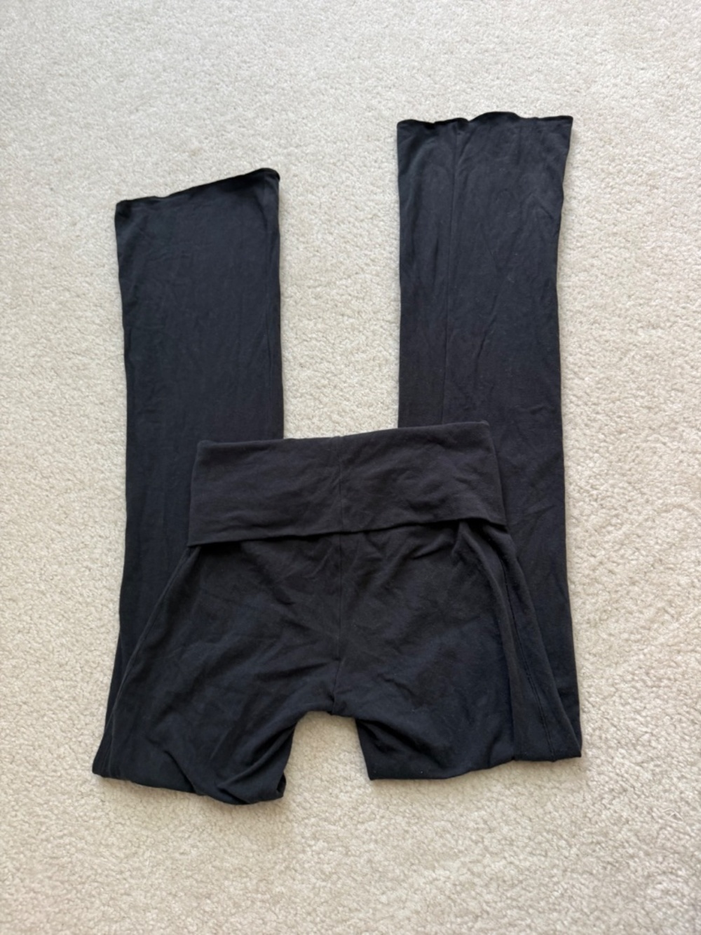 SKIMS Black High-Waist Flare Leggings - Picture 4 of 6